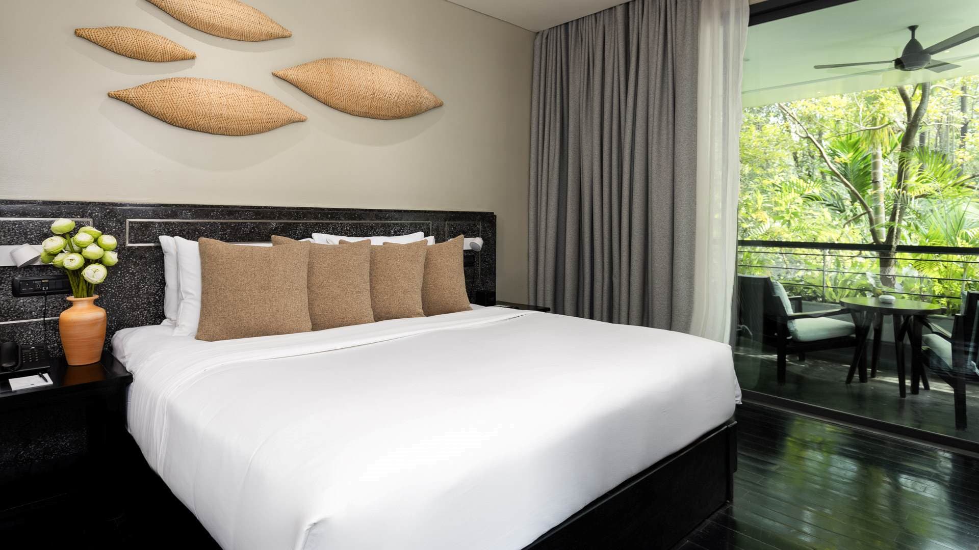 Anjali by syphon deluxe king bedroom