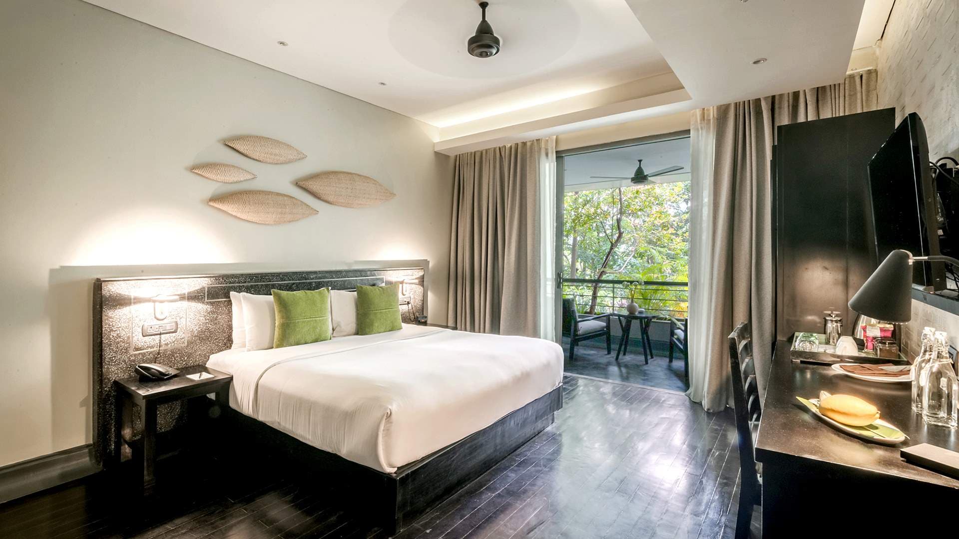 Anjali Deluxe King — Garden View